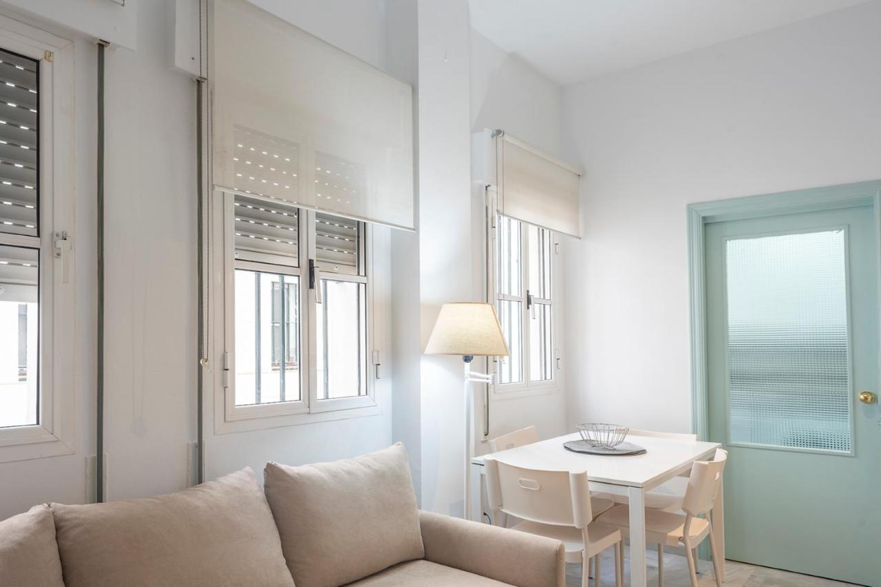 Alohamundi Aire Apartment Seville Luaran gambar